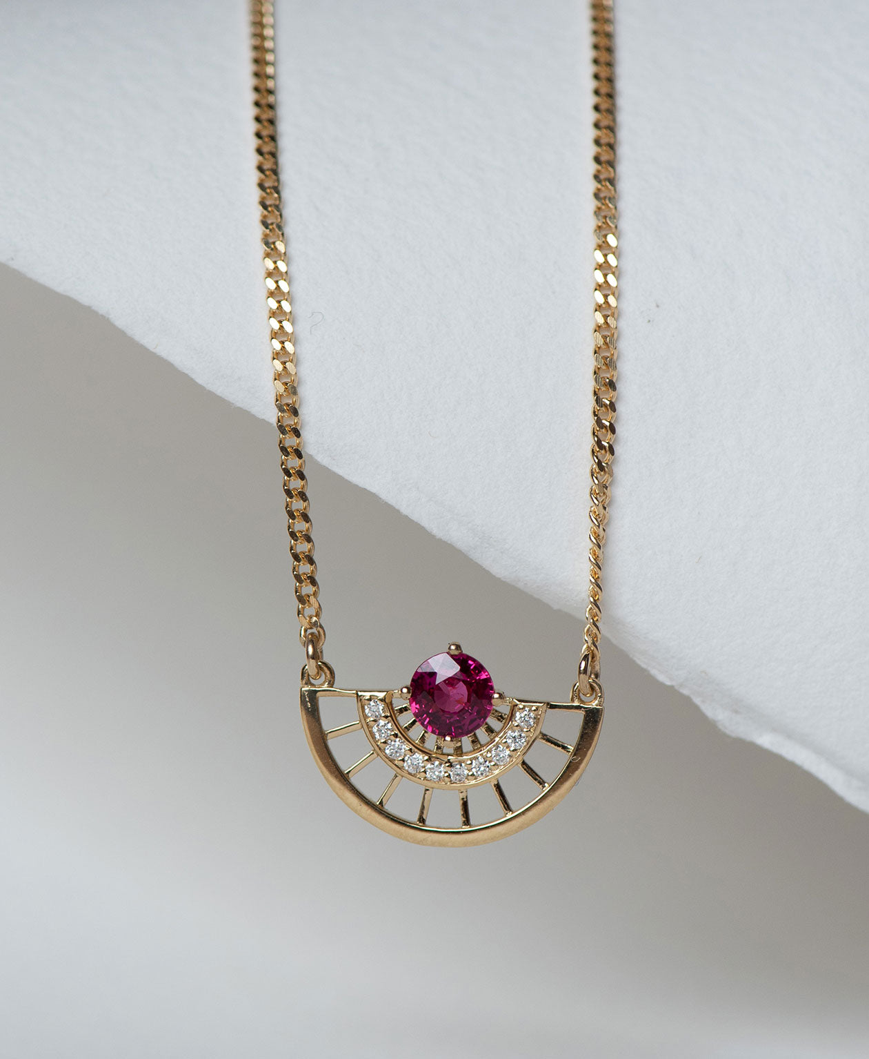 One of a Kind 278 - 18k Yellow Gold, Ruby