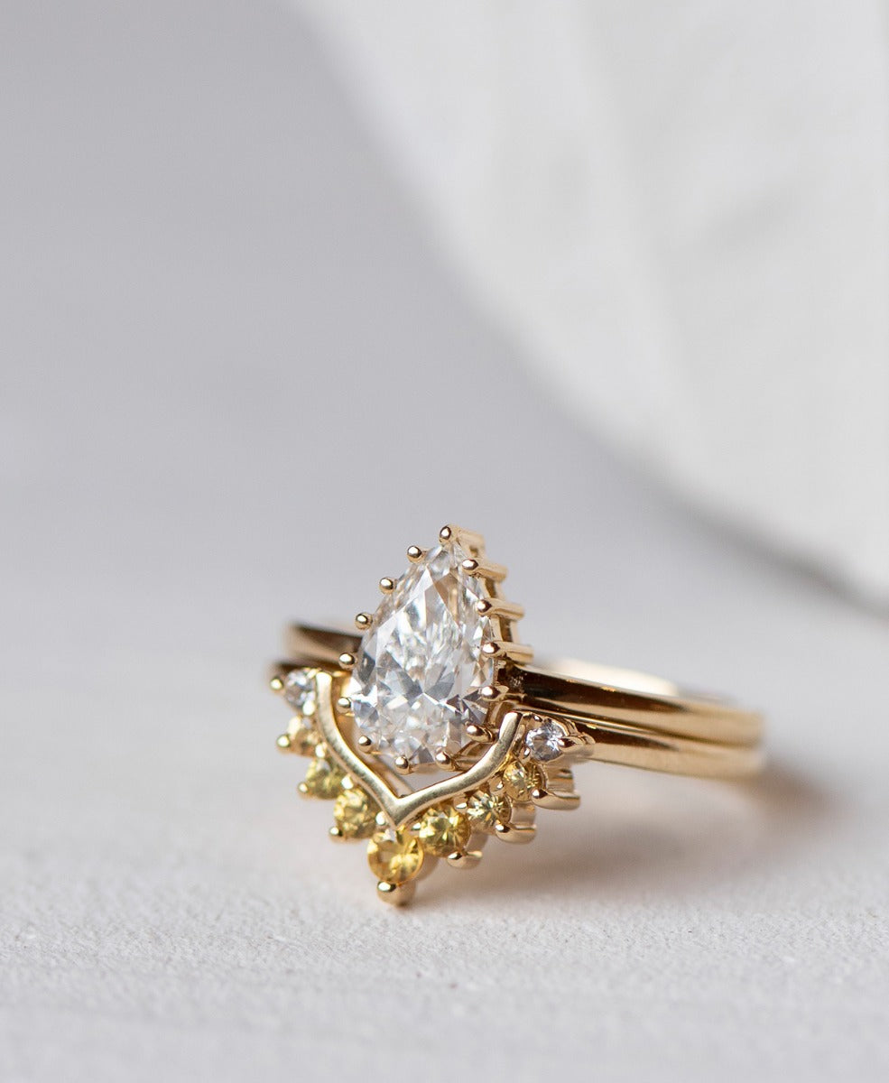 One of a Kind 318 - 18k Yellow Gold, Yellow Sapphire