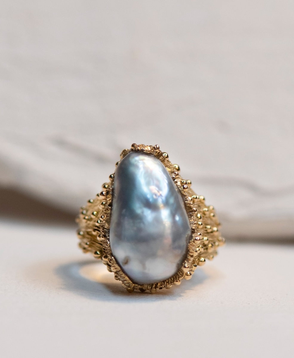 One of a Kind 330 - 18k Yellow Gold, Pearl