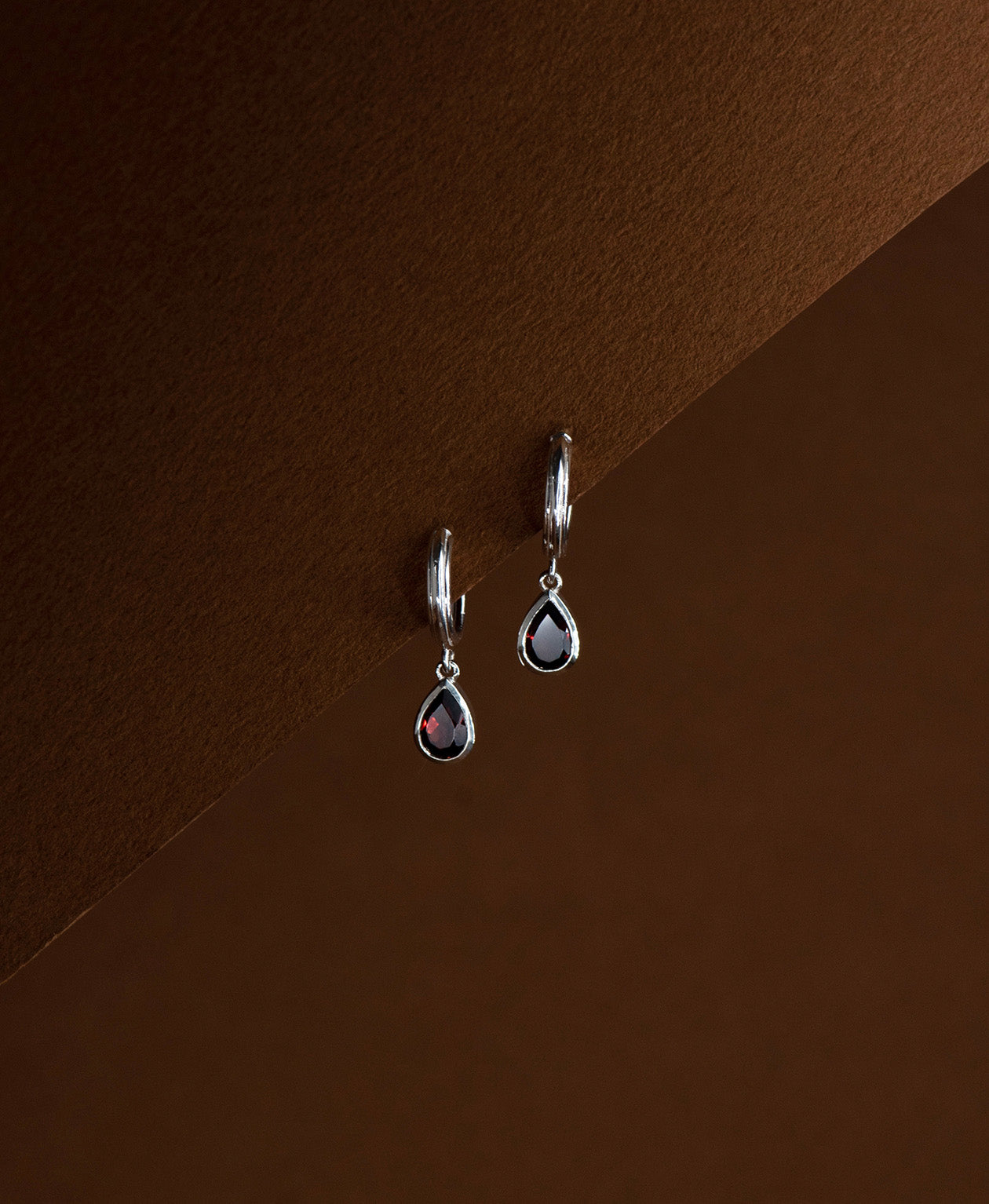 Ophelia Hoops - 925 Sterling Silver, Garnet