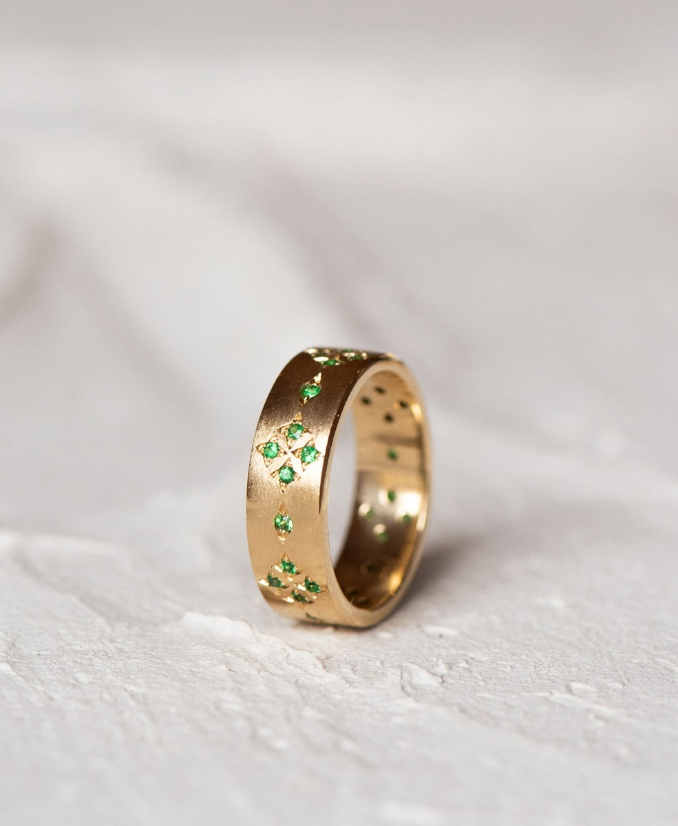 Turan Band - 18k Yellow Gold, Tsavorite