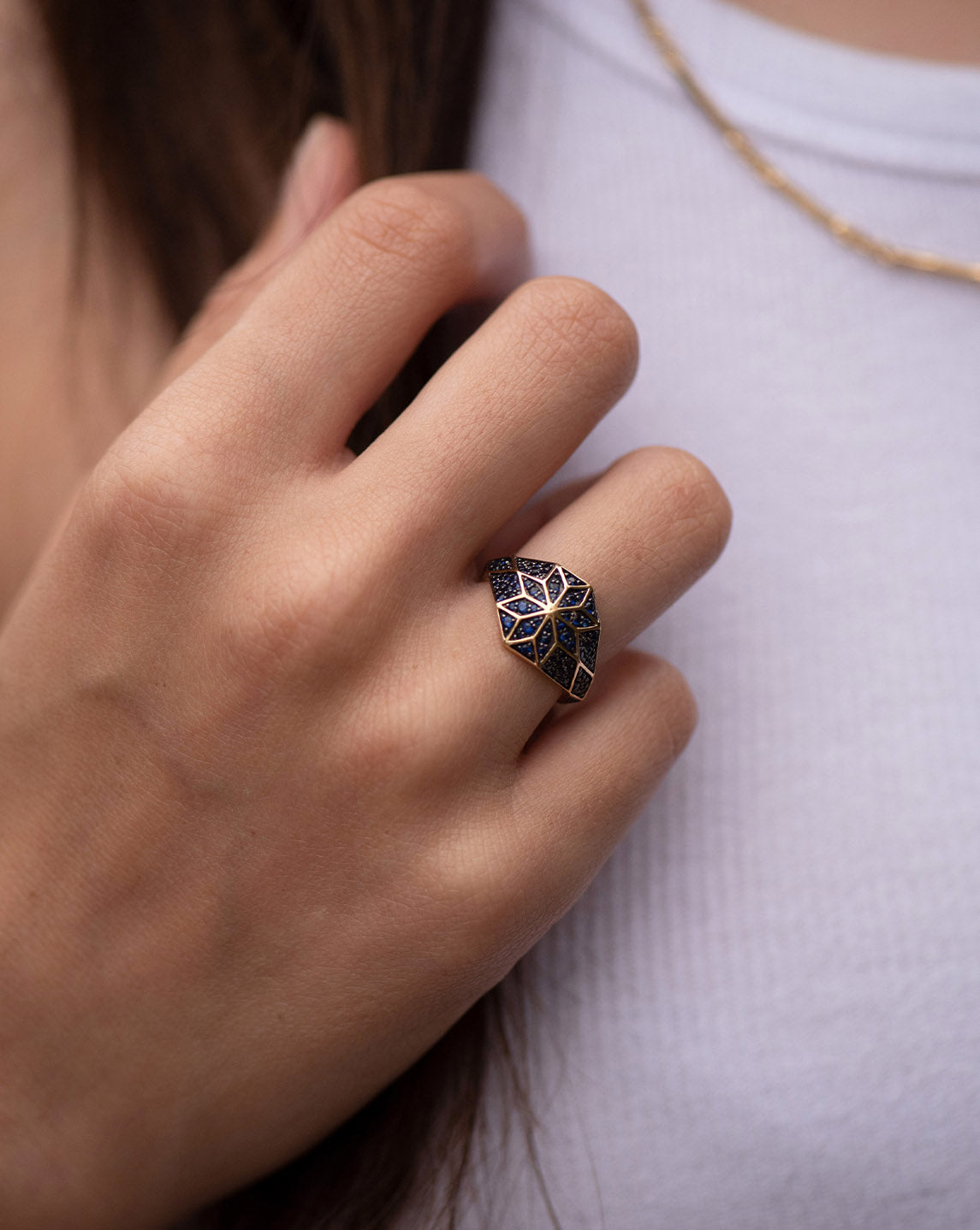Venus Star Ring - 18k Yellow Gold, Blue Sapphire