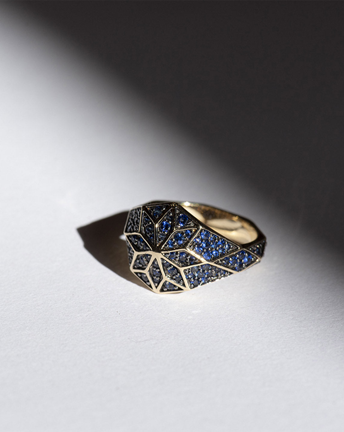 Venus Star Ring - 18k Yellow Gold, Blue Sapphire
